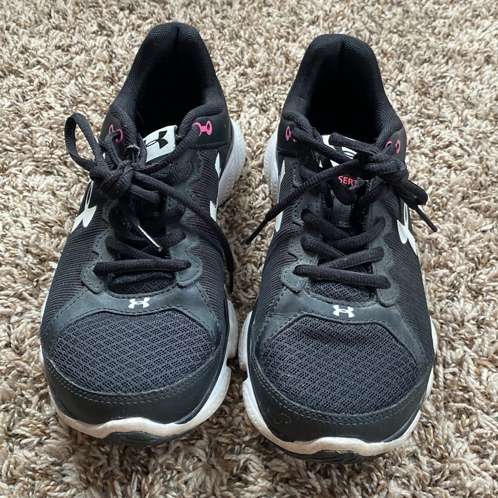 Under Armour Micro G Assert Sneakers Black+Pink 🖤🩷 Size 8.5 USA